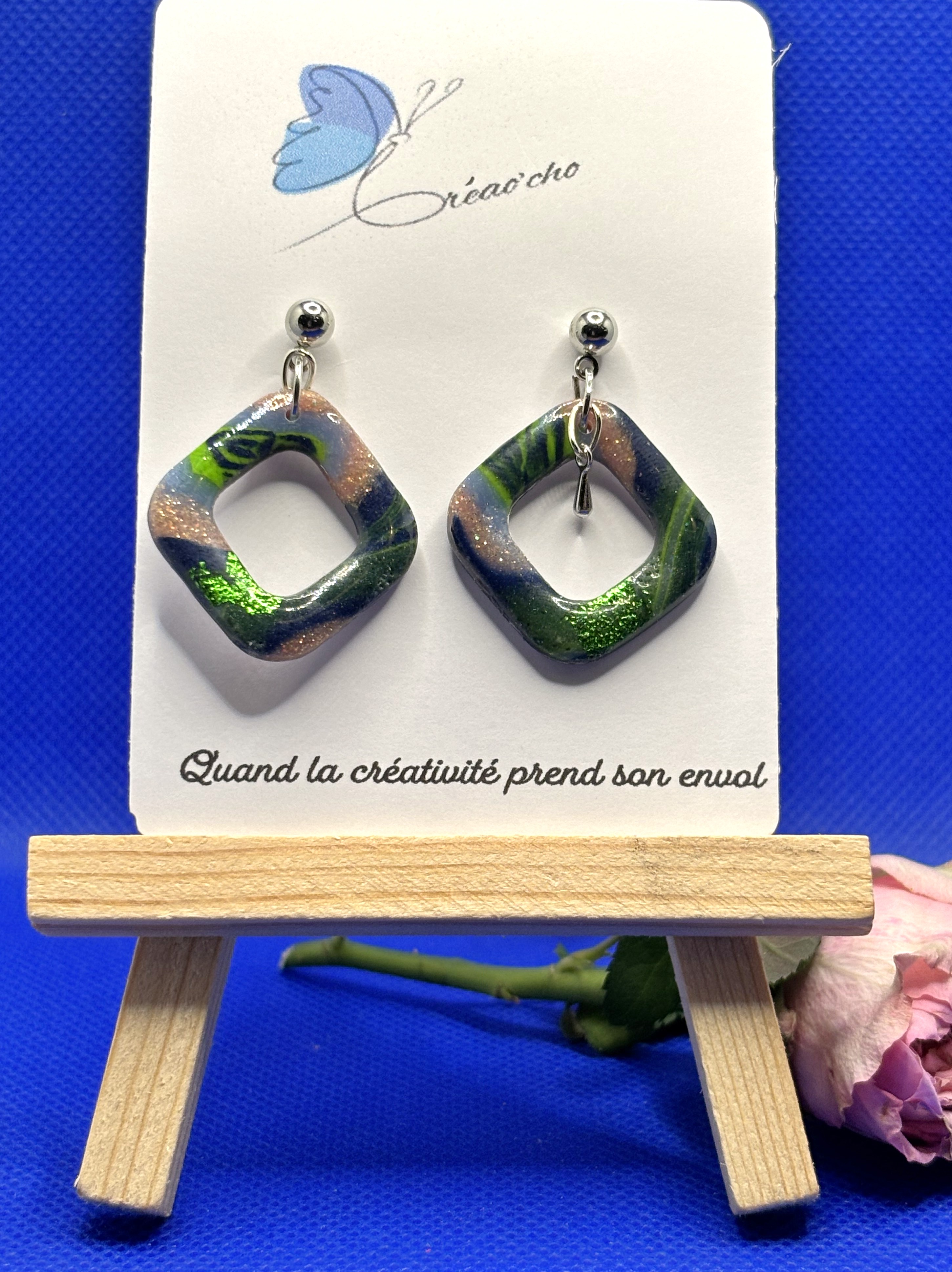 Boucles d'oreilles carrée NDV4