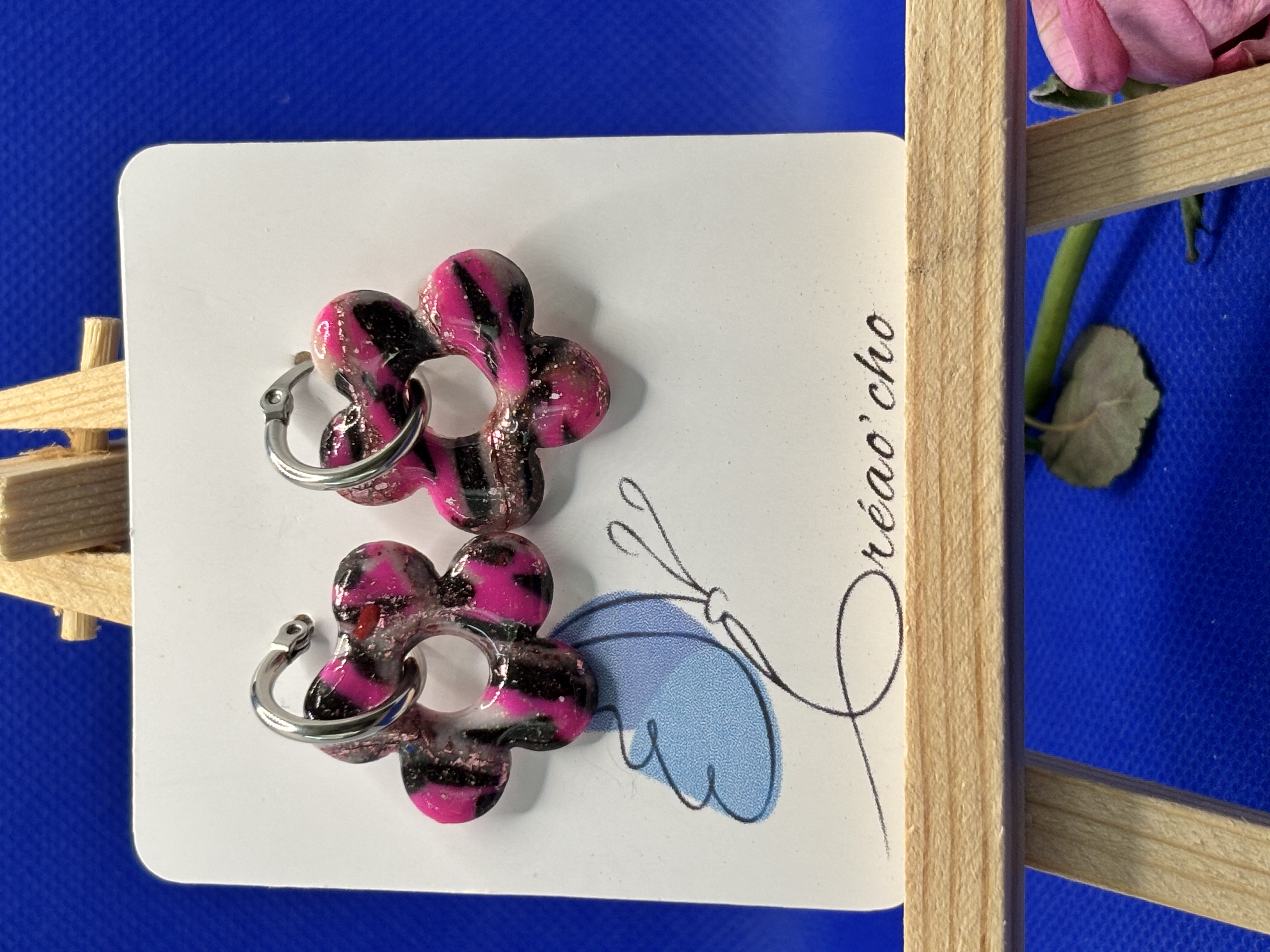 Boucles d'oreilles "Fleur rosée" MDR15